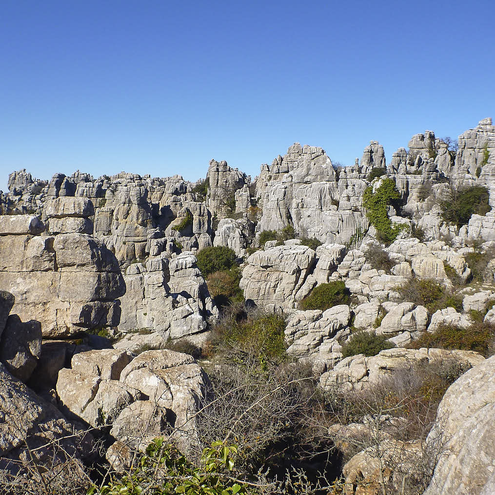 Rutas de senderismo con niños en Málaga 13 El torcal de Antequera