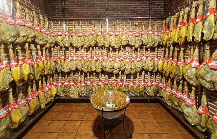 Qué ver en Rute, Córdoba Museo del Jamón