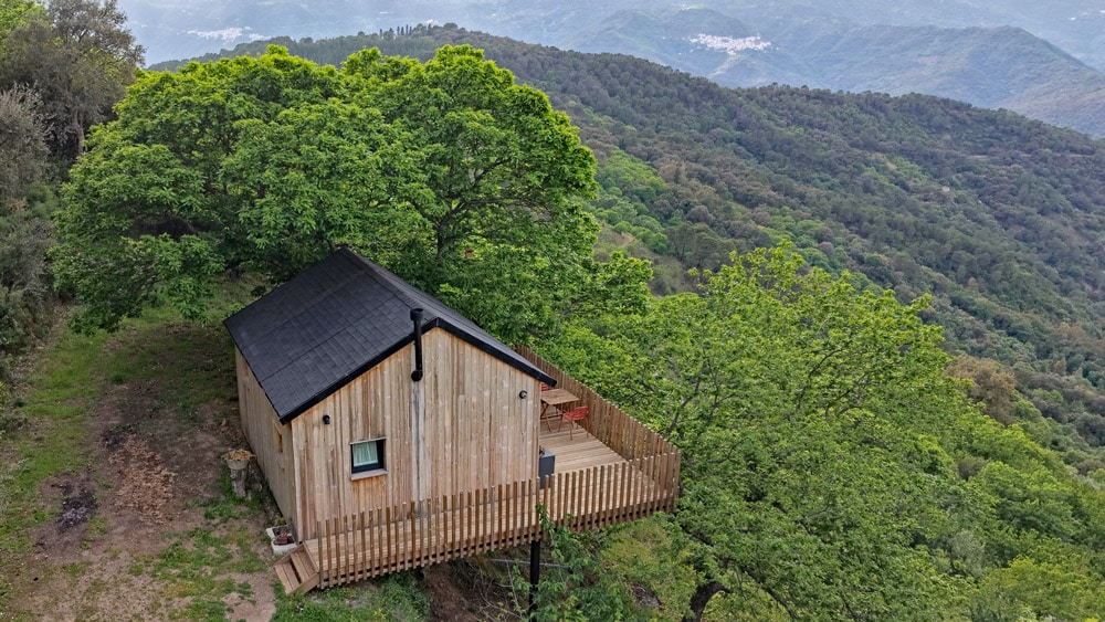 cabañas entre castaños