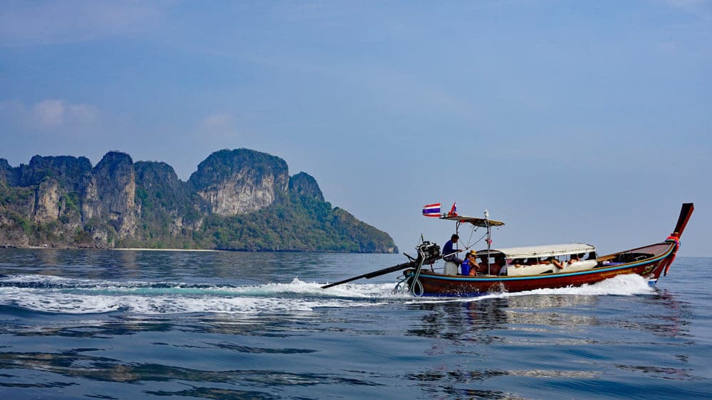 Barco longtail en las Islas Phi Phi