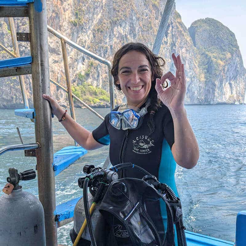 Lucía despues su immersion en Phi Phi.