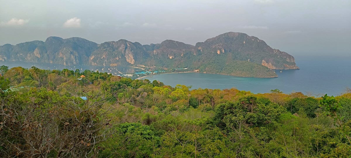 Subir a los miradores de las Islas Phi Phi, ruta de senderismo