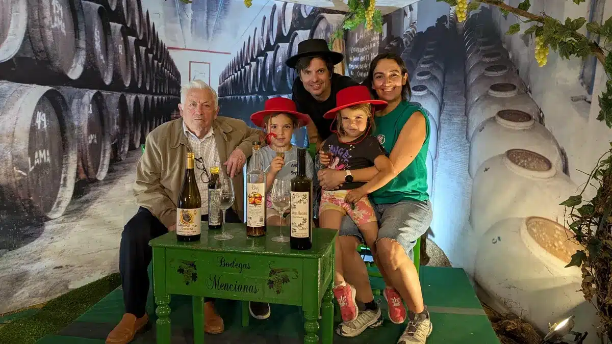 Qué ver en la Subbética Cordobesa con niños 24 Visita en familia al museo del vino en Doña Mencía, Subbética Cordobesa