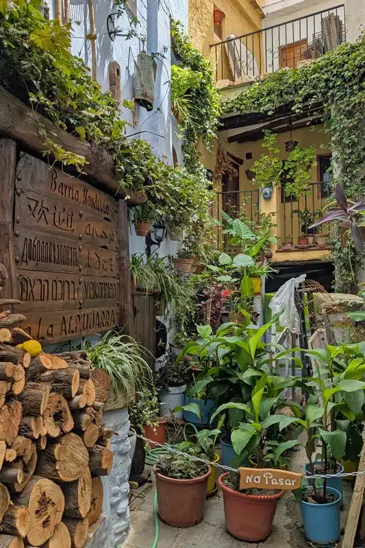 Lanjarón: qué ver en el Pueblo del Agua de la Alpujarra 4 Barrio Hondillo – El casco antiguo de Lanjarón