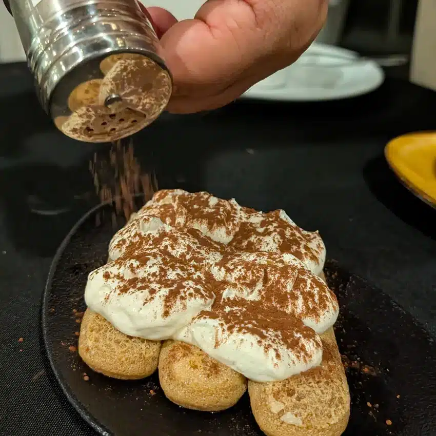 Istán: el manantial de la Costa del Sol 8 Tiramisú recién preparado