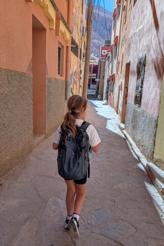 Africa con su mochila viajera