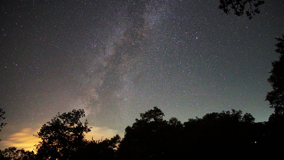Cielo lleno de estrellas visto desde Nature Space Jabugo
