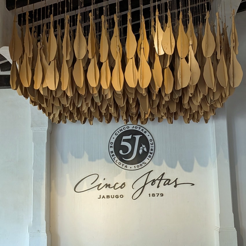 Bodeja 5Jotas Sánchez Romero Carvajal en Jabugo