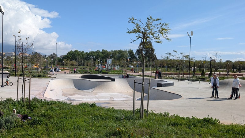 Skate park en el Gran parque de Mias