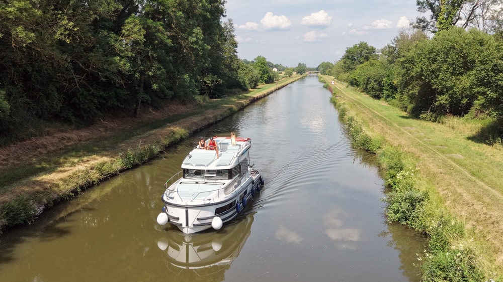 Viajar en barco fluvial con niños en Francia