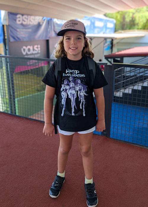 Niña feliz en el campamento de Vals Sport Churriana
