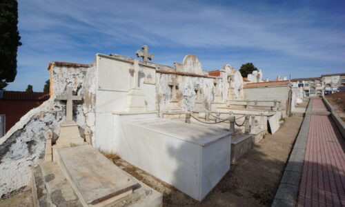 fotografias-cementerio-San-Jorge-Penarroya-Pueblonuevo_1732637123_169055029_1024x681